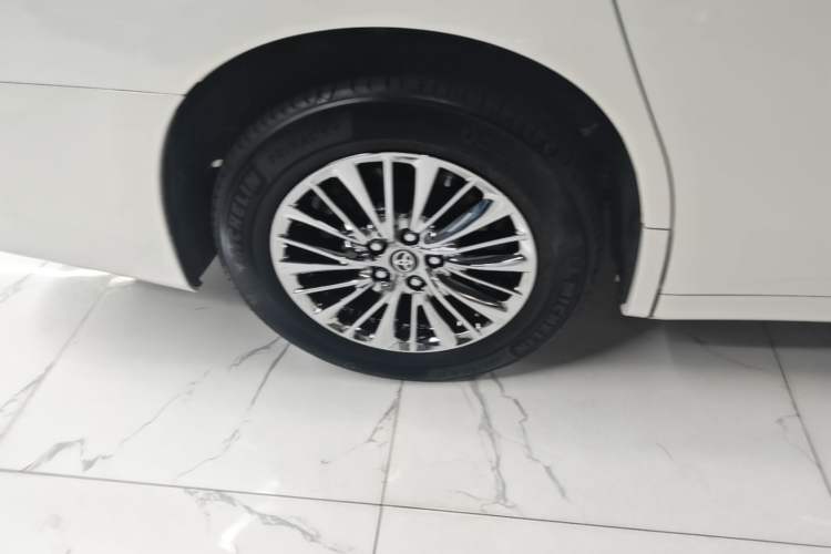 Used Toyota Alphard 2020 Dual-Engine 2.5L Prestige Edition Right Rear Wheel Hub