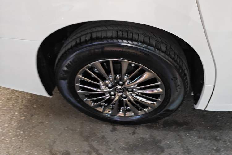 Used Toyota Alphard 2020 Dual-Engine 2.5L Luxury Edition Right Rear Wheel Hub