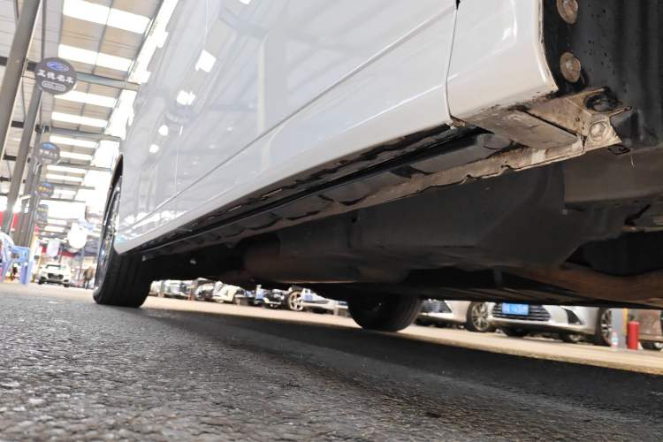 Used Toyota Alphard 2020 Dual-Engine 2.5L Luxury Edition Right Side Sill