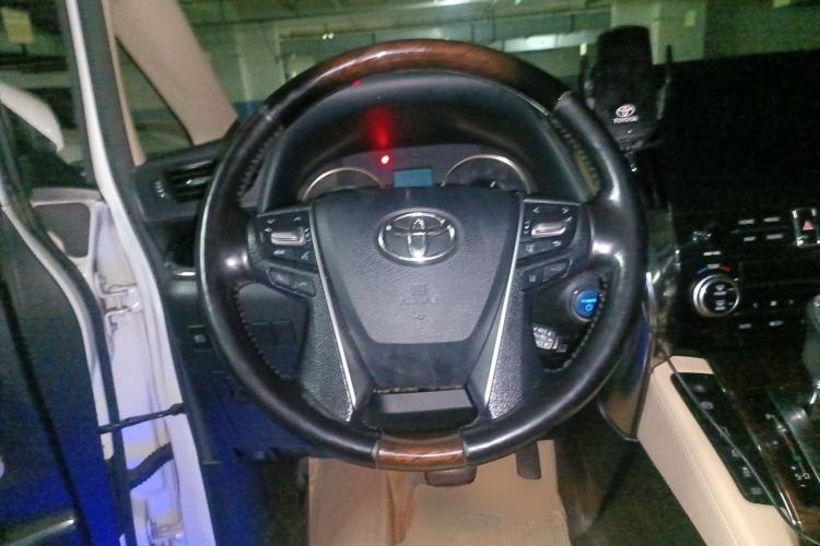 Used Toyota Alphard 2020 Dual-Engine 2.5L Luxury Edition Steering Wheel