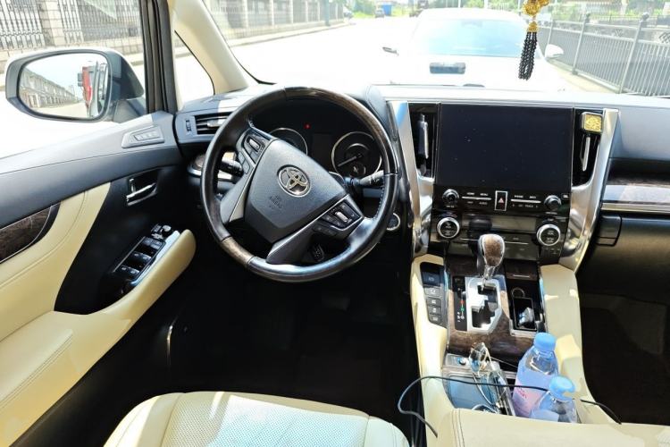 Used Toyota Alphard 2020 Dual-Engine 2.5L Prestige Edition Steering Wheel