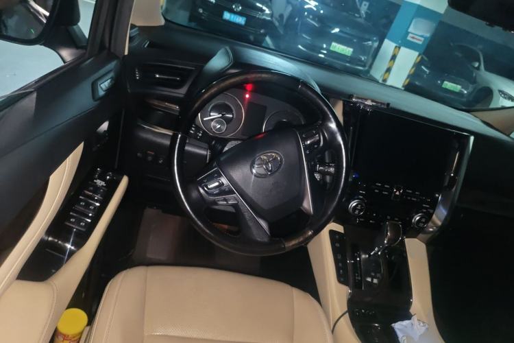 Used Toyota Alphard 2020 Dual-Engine 2.5L Prestige Edition Steering Wheel