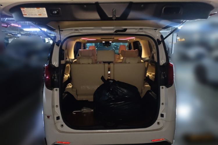 Used Toyota Alphard 2020 Dual-Engine 2.5L Luxury Edition Trunk