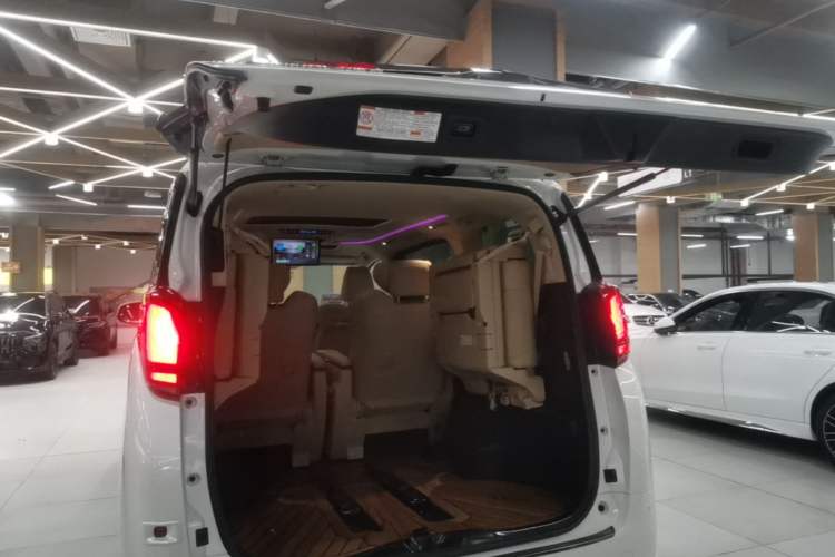 Used Toyota Alphard 2020 Dual-Engine 2.5L Prestige Edition Trunk