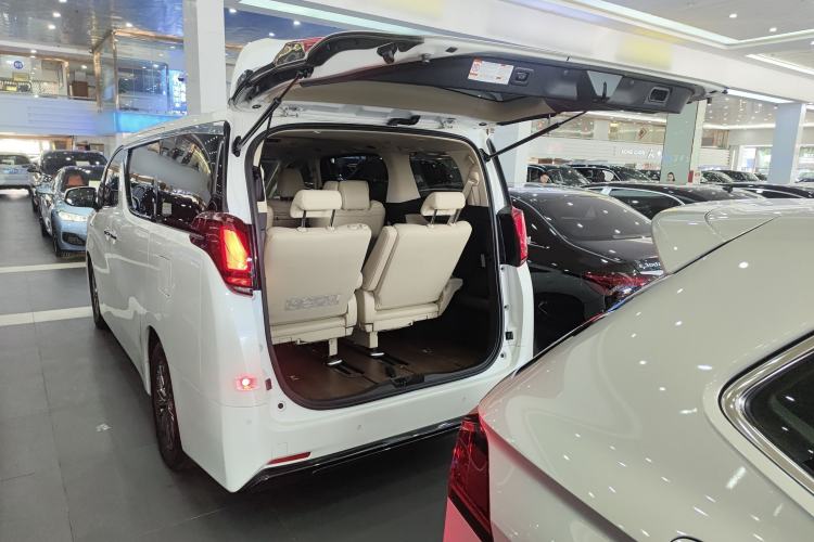 Used Toyota Alphard 2020 Dual-Engine 2.5L Luxury Edition Trunk
