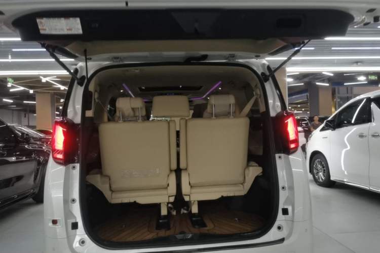 Used Toyota Alphard 2020 Dual-Engine 2.5L Prestige Edition Trunk