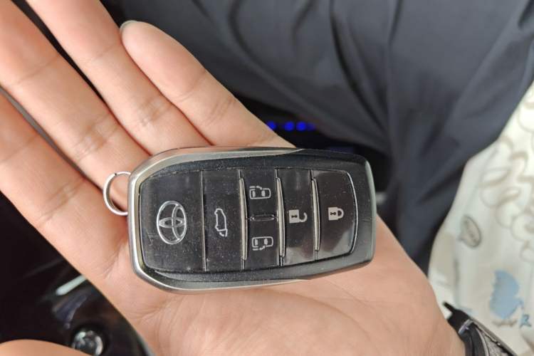 Used Toyota Alphard 2020 Dual-Engine 2.5L Prestige Edition Vehicle Key