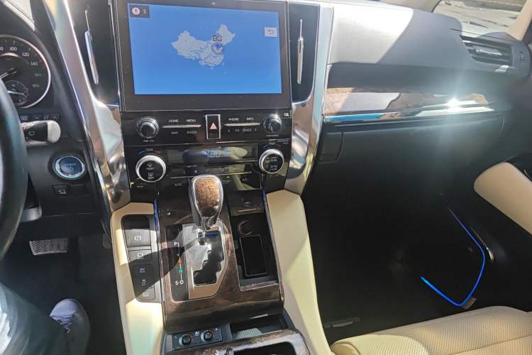 Used Toyota Alphard 2021 Dual-Engine 2.5L Prestige Edition Audio And AC Panel