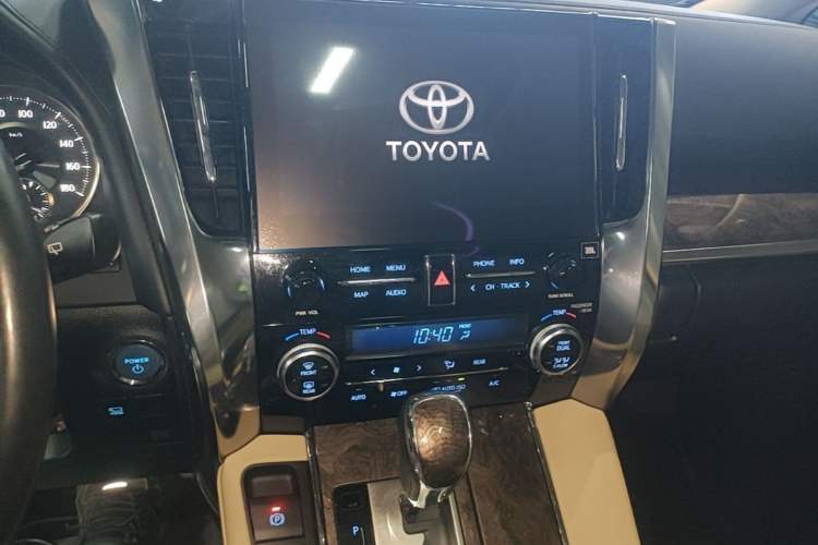 Used Toyota Alphard 2021 Dual-Motor 2.5L Premium Edition Audio And AC Panel