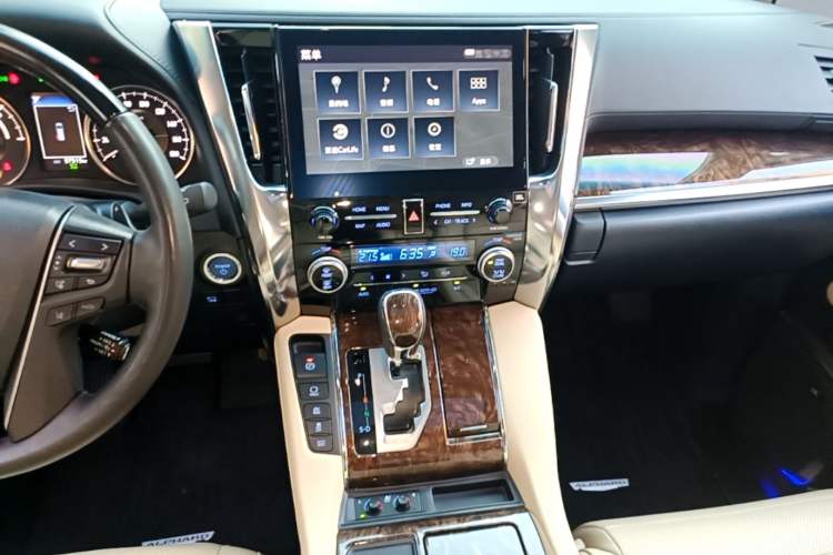 Used Toyota Alphard 2021 Dual-Engine 2.5L Luxury Edition Audio And AC Panel