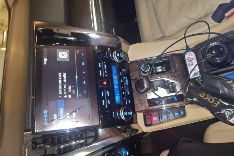Used Toyota Alphard 2021 Dual-Engine 2.5L Prestige Edition Audio And AC Panel