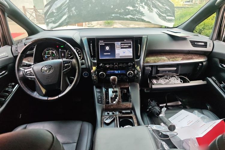 Used Toyota Alphard 2021 Dual-Motor 2.5L Premium Edition Center Console