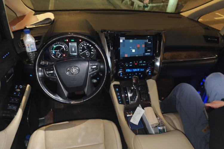 Used Toyota Alphard 2021 Dual-Engine 2.5L Prestige Edition Center Console