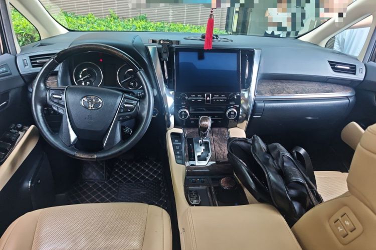 Used Toyota Alphard 2021 Dual-Engine 2.5L Prestige Edition Center Console