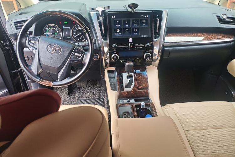 Used Toyota Alphard 2021 Dual-Engine 2.5L Luxury Edition Center Console