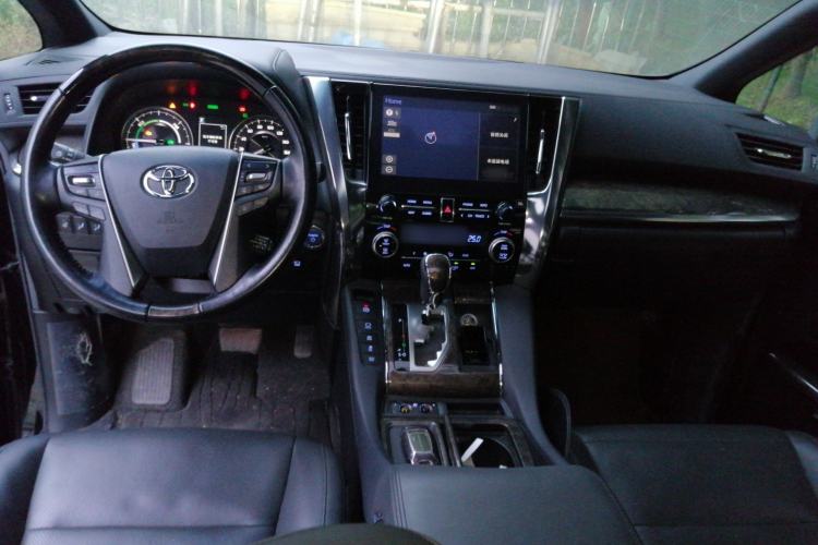 Used Toyota Alphard 2021 Dual-Motor 2.5L Premium Edition Center Console