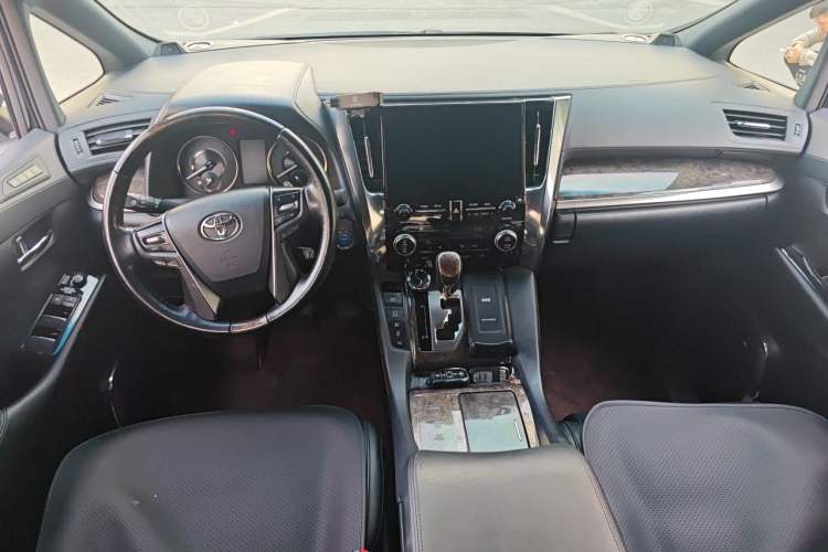 Used Toyota Alphard 2021 Dual-Engine 2.5L Prestige Edition Center Console