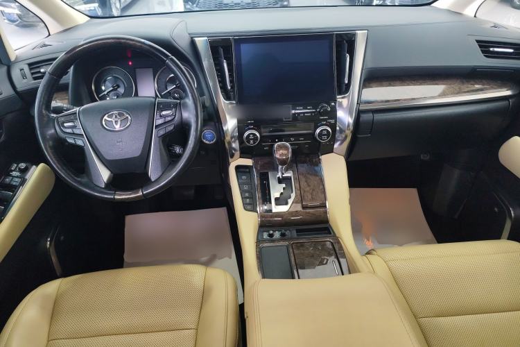 Used Toyota Alphard 2021 Dual-Motor 2.5L Premium Edition Center Console