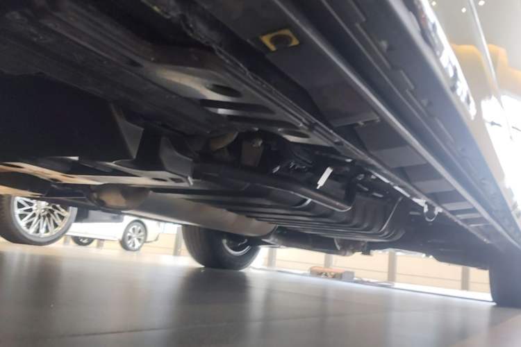 Used Toyota Alphard 2021 Dual-Engine 2.5L Prestige Edition Chassis Front Left
