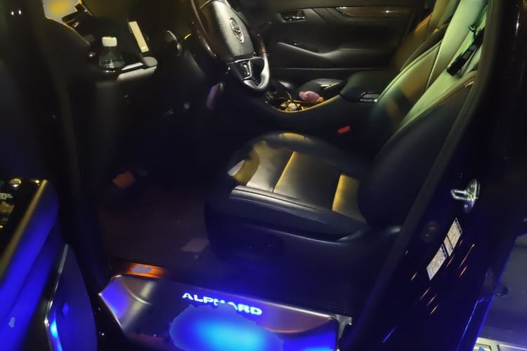 Used Toyota Alphard 2021 Dual-Motor 2.5L Premium Edition Driver Seat