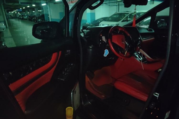 Used Toyota Alphard 2021 Dual-Engine 2.5L Luxury Edition Driver Seat