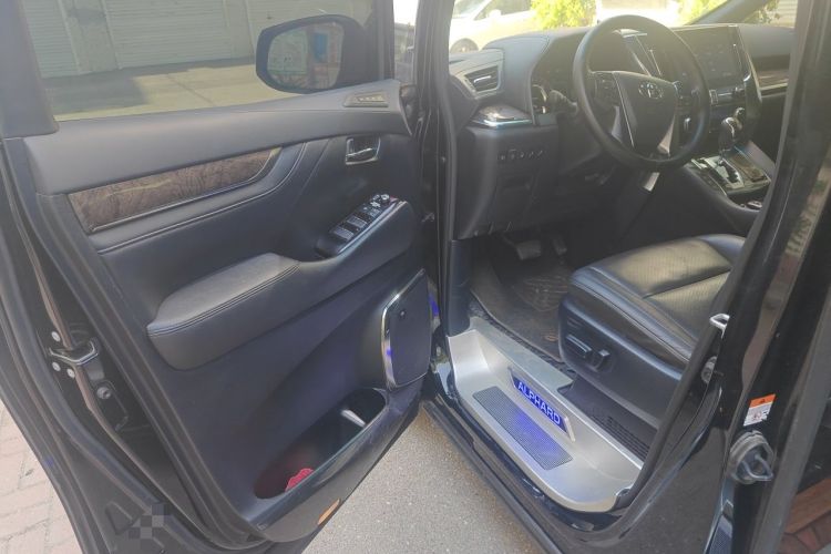 Used Toyota Alphard 2021 Dual-Engine 2.5L Prestige Edition Driver Seat