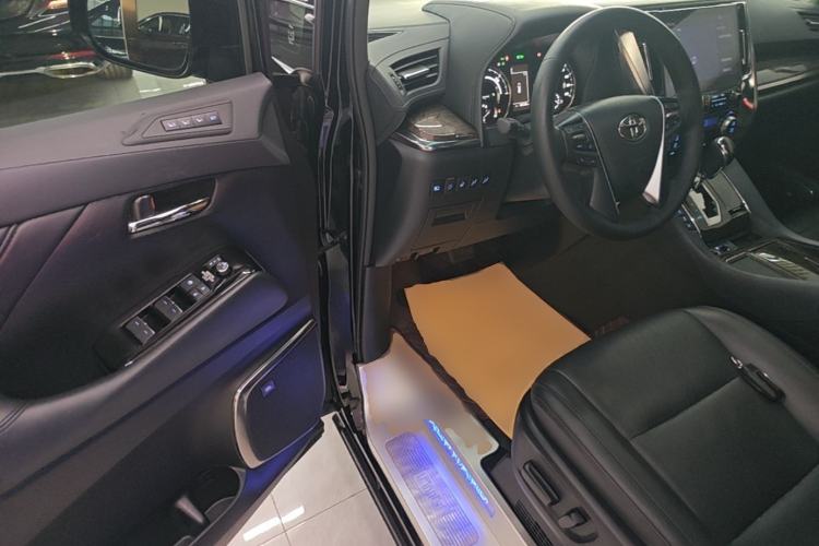 Used Toyota Alphard 2021 Dual-Engine 2.5L Prestige Edition Driver Seat