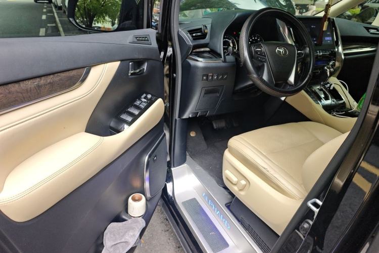 Used Toyota Alphard 2021 Dual-Engine 2.5L Prestige Edition Driver Seat