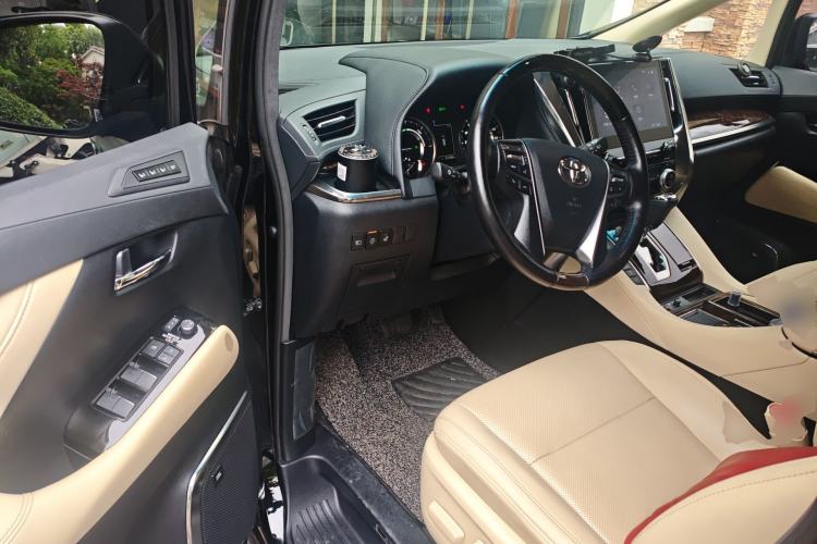 Used Toyota Alphard 2021 Dual-Engine 2.5L Luxury Edition Driver Seat