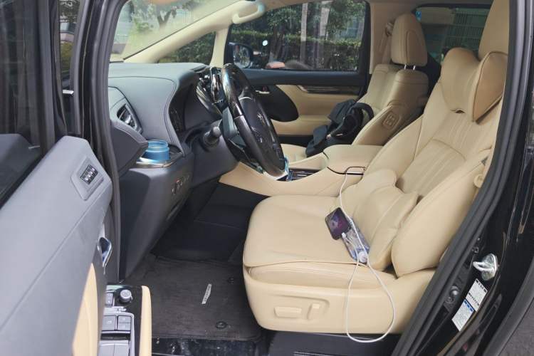 Used Toyota Alphard 2021 Dual-Engine 2.5L Prestige Edition Driver Seat