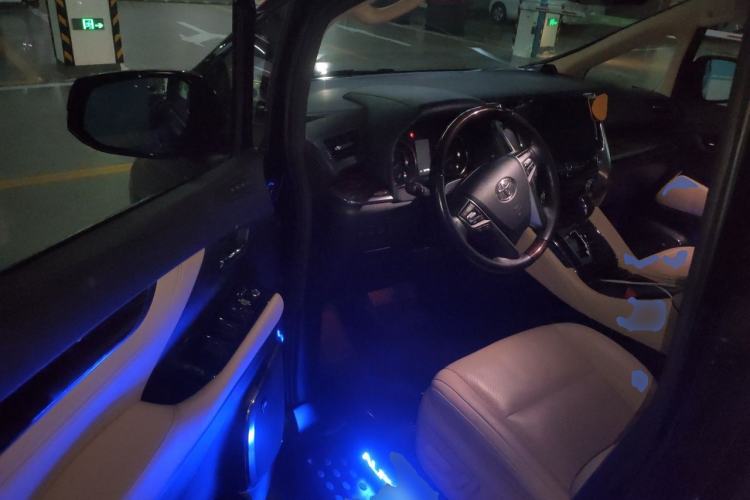 Used Toyota Alphard 2021 Dual-Engine 2.5L Luxury Edition Driver Seat