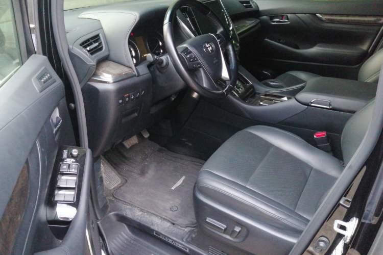 Used Toyota Alphard 2021 Dual-Motor 2.5L Premium Edition Driver Seat