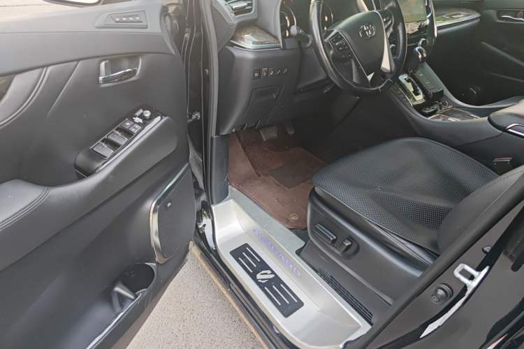 Used Toyota Alphard 2021 Dual-Engine 2.5L Prestige Edition Driver Seat
