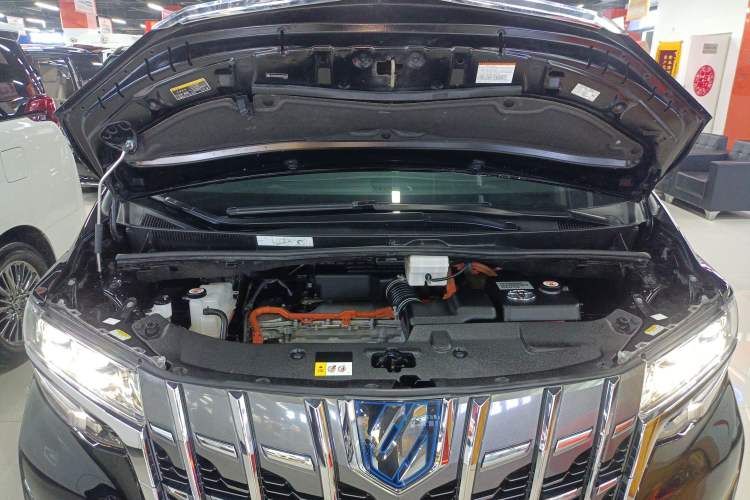 Used Toyota Alphard 2021 Dual-Engine 2.5L Luxury Edition Engine Bay