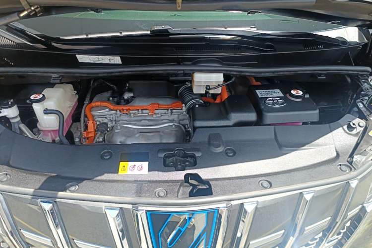 Used Toyota Alphard 2021 Dual-Engine 2.5L Luxury Edition Engine Bay
