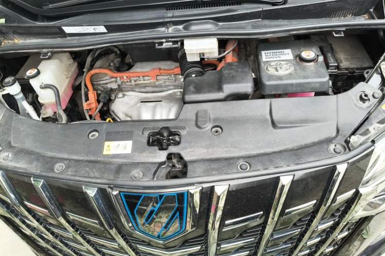 Used Toyota Alphard 2021 Dual-Engine 2.5L Luxury Edition Engine Bay