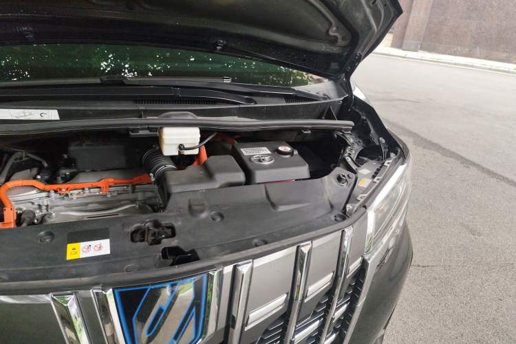 Used Toyota Alphard 2021 Dual-Engine 2.5L Luxury Edition Engine Bay Left