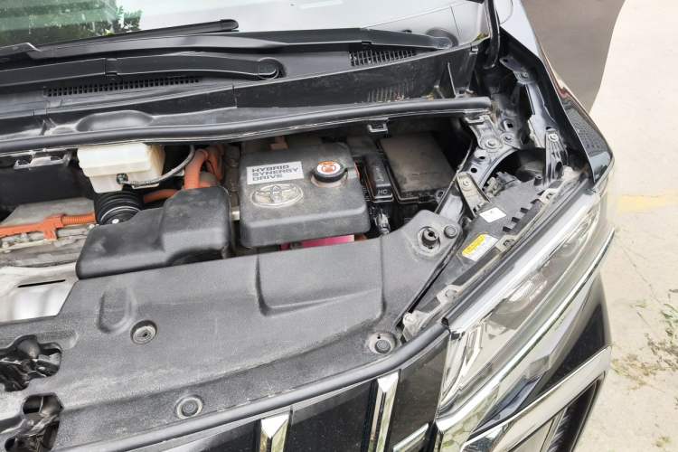 Used Toyota Alphard 2021 Dual-Engine 2.5L Luxury Edition Engine Bay Left