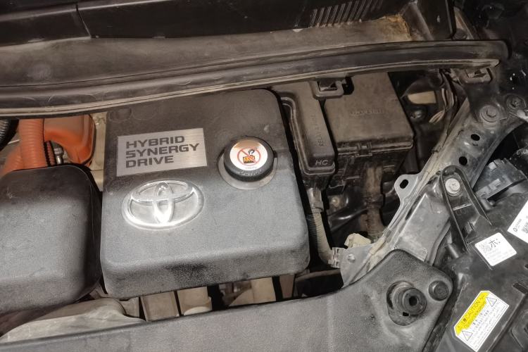 Used Toyota Alphard 2021 Dual-Engine 2.5L Luxury Edition Engine Bay Left