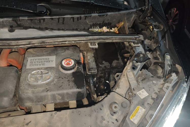 Used Toyota Alphard 2021 Dual-Engine 2.5L Luxury Edition Engine Bay Left