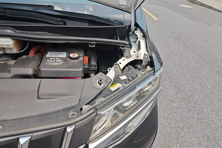 Used Toyota Alphard 2021 Dual-Engine 2.5L Prestige Edition Engine Bay Left
