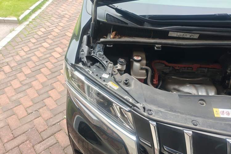 Used Toyota Alphard 2021 Dual-Engine 2.5L Luxury Edition Engine Bay Right