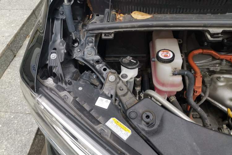 Used Toyota Alphard 2021 Dual-Motor 2.5L Premium Edition Engine Bay Right