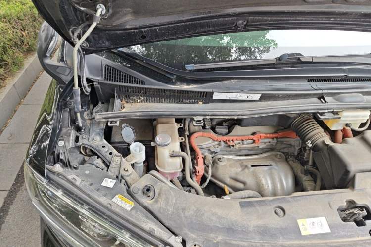 Used Toyota Alphard 2021 Dual-Engine 2.5L Prestige Edition Engine Bay Right