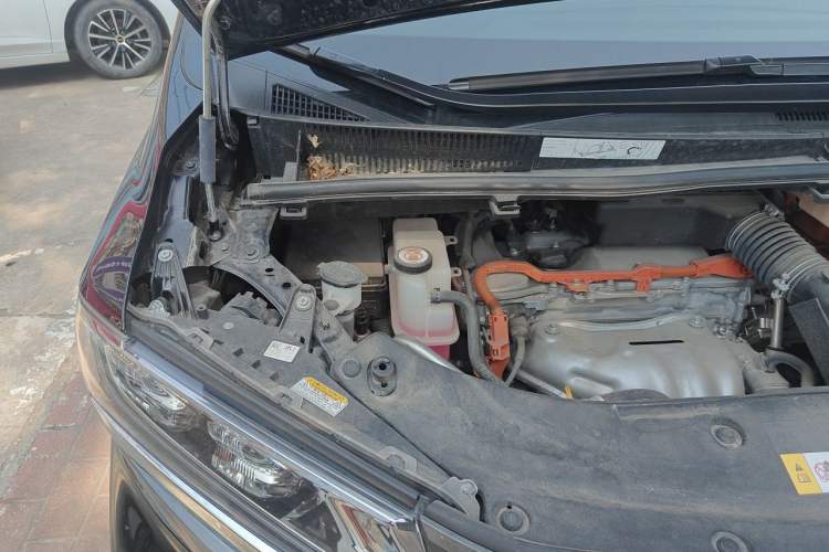 Used Toyota Alphard 2021 Dual-Engine 2.5L Luxury Edition Engine Bay Right