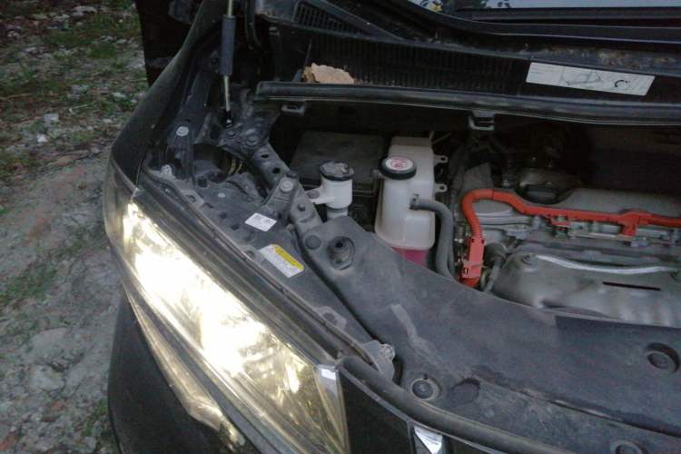 Used Toyota Alphard 2021 Dual-Motor 2.5L Premium Edition Engine Bay Right