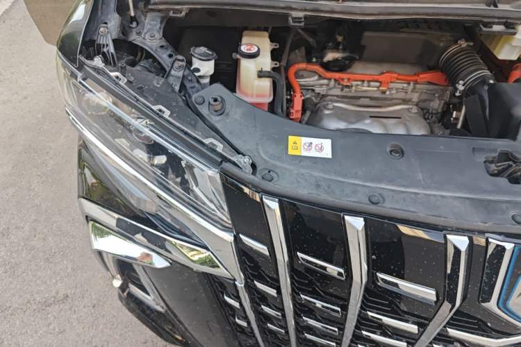 Used Toyota Alphard 2021 Dual-Engine 2.5L Prestige Edition Engine Bay Right