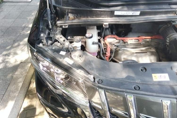 Used Toyota Alphard 2021 Dual-Engine 2.5L Luxury Edition Engine Bay Right