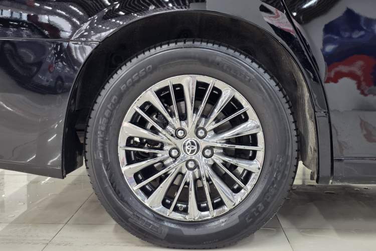 Used Toyota Alphard 2021 Dual-Engine 2.5L Prestige Edition Exterior 2