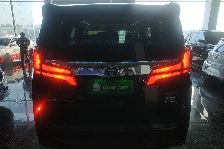 Used Toyota Alphard 2021 Dual-Engine 2.5L Luxury Edition Exterior 4